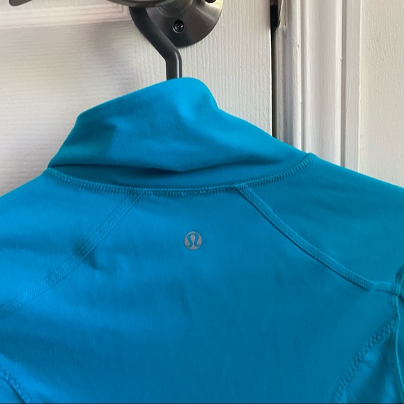 Lululemon jacket/sweater - Picture 3 of 4